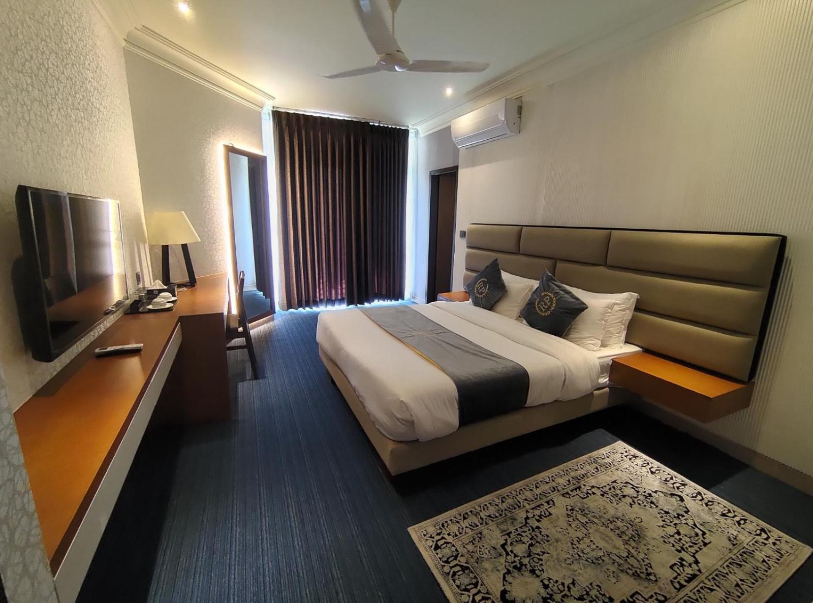Royal Cox'S Bazar Hotel Exterior photo