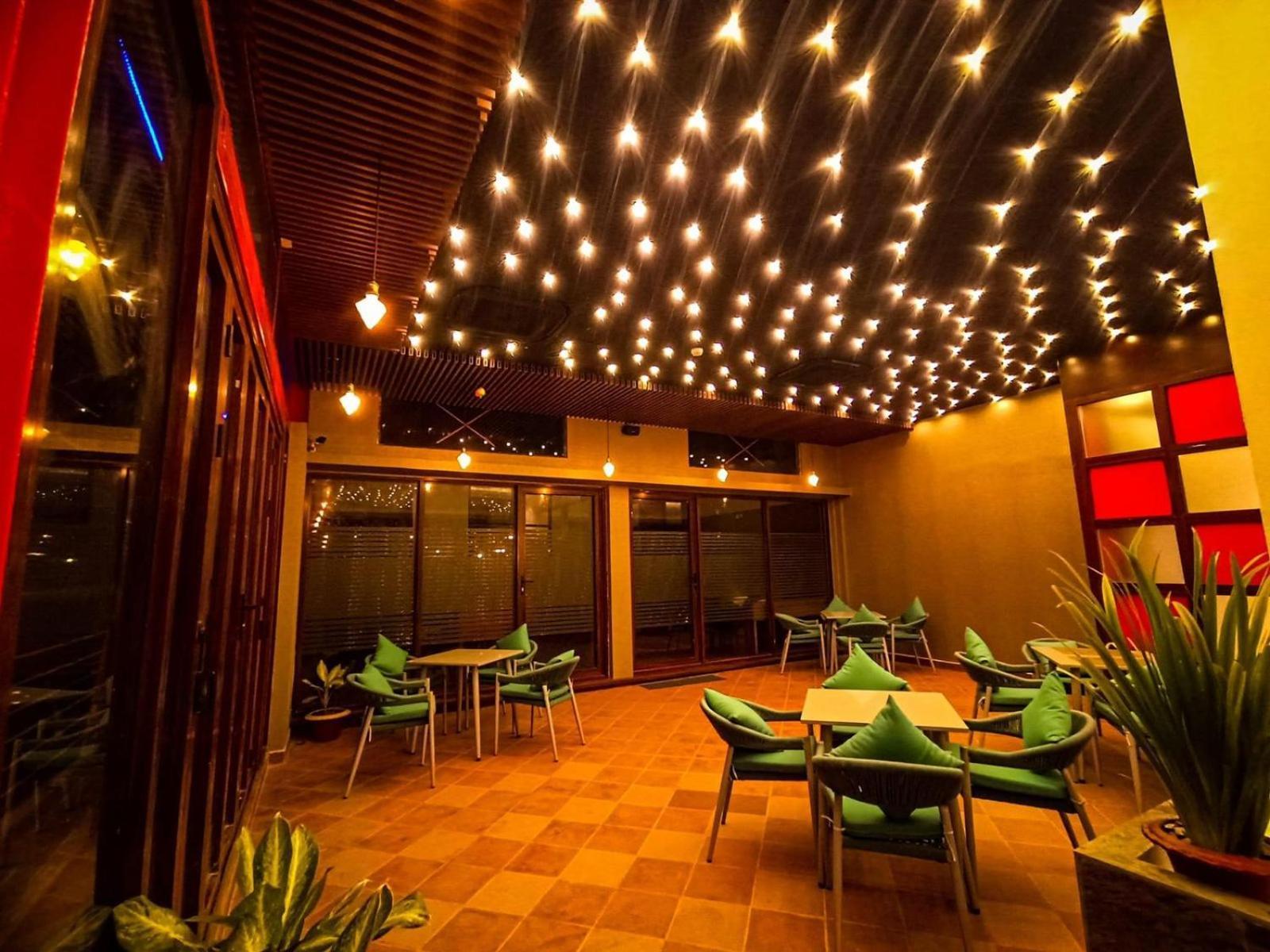Royal Cox'S Bazar Hotel Exterior photo