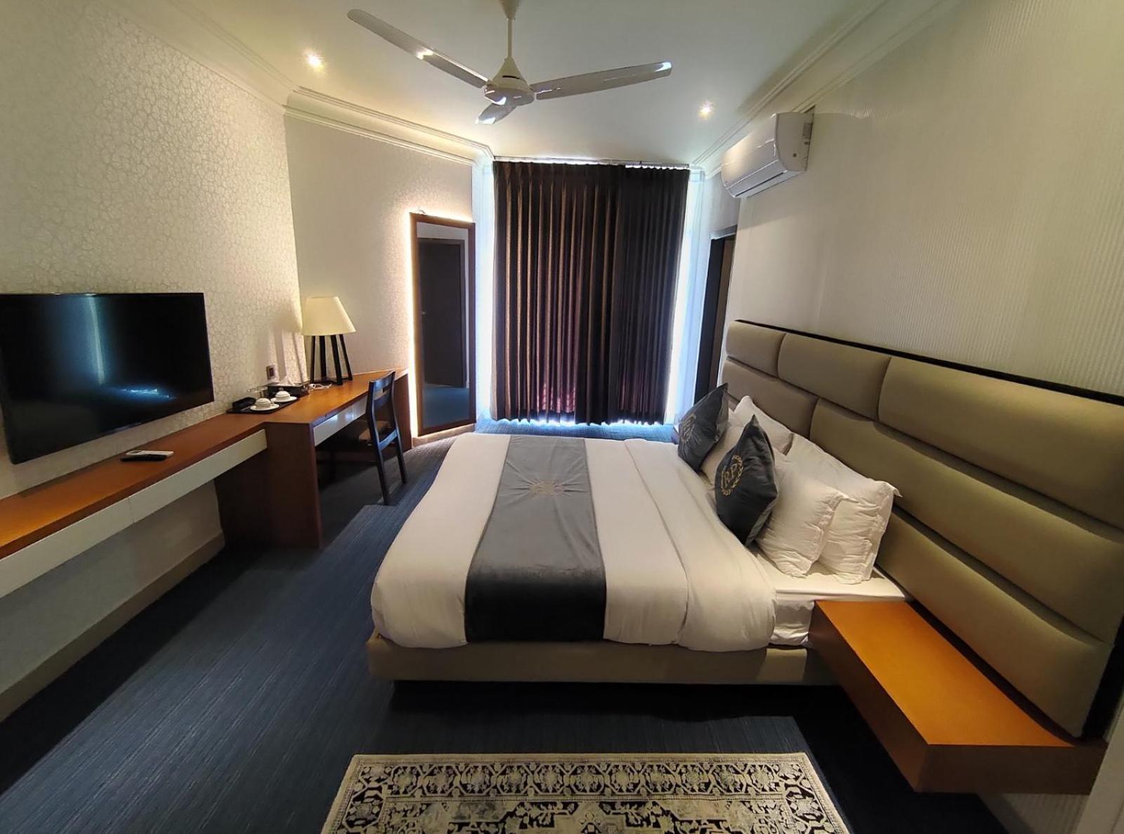 Royal Cox'S Bazar Hotel Exterior photo