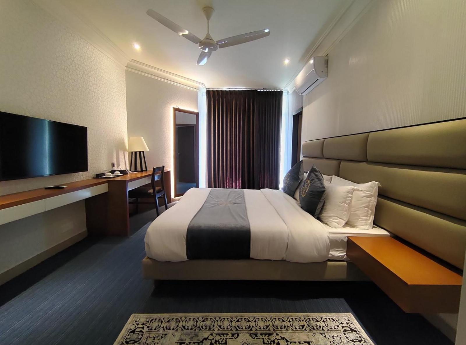 Royal Cox'S Bazar Hotel Exterior photo