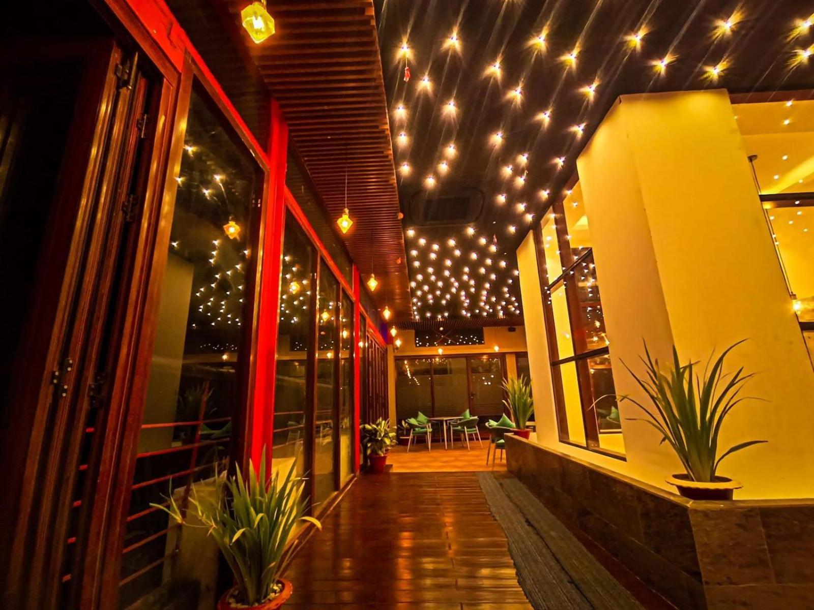 Royal Cox'S Bazar Hotel Exterior photo